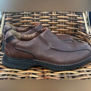 Clarks Unstructured Un.Seal Slip-On Men's Shoes Brown size 11.5. Great condition